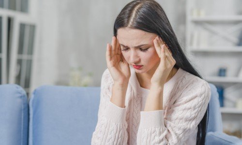 Главоболие при шийна остеохондроза: симптоми